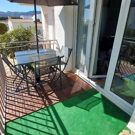 Grifeu 4 * Llança