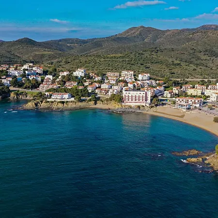 Διαμέρισμα Grifeu 4 *